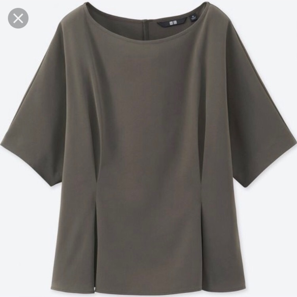 MUST HAVE✨ | Grey Uniqlo Peplum Top